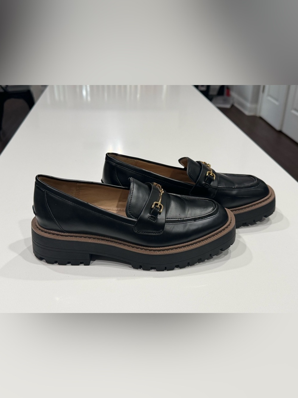 Sam Edelman Women's Black Platform Leather Loafer with Gold Hardware Size 9